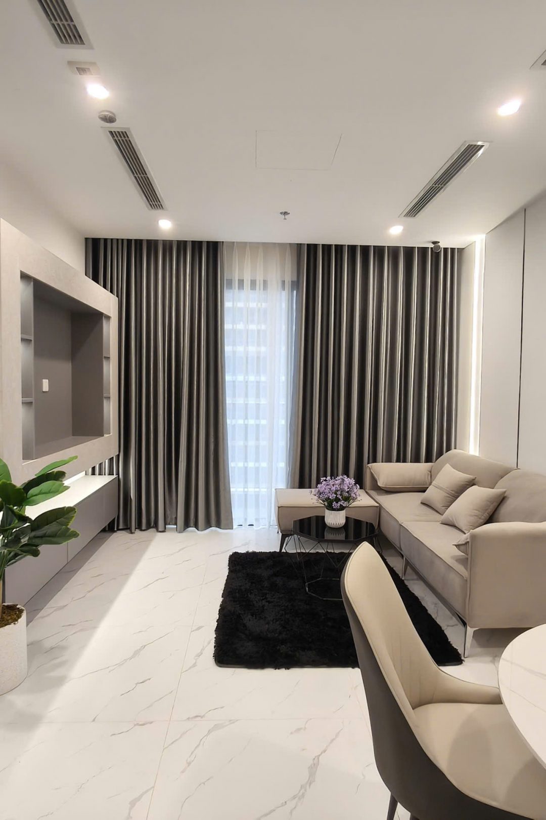 Vinhomes Grand Park OS1 2PN chỉ 90tr Full Nội Thất
